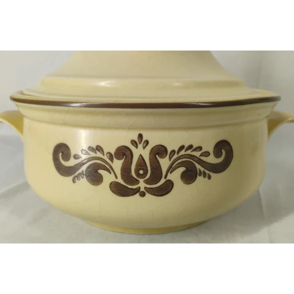 Pfaltzgraff Village Pattern 2 Qt.‎ Casserole Dish Bowl Pot Lidded No. 6-315